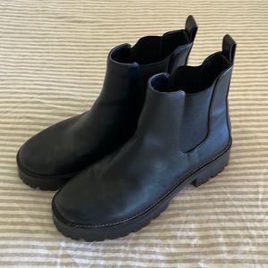 BP platform boots in black, size 8.5